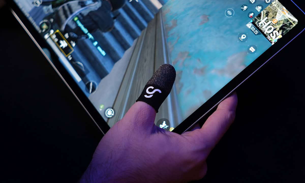 Dinamik oyun ve eğlence uygulaması, mobil oyun deneyimi, GameRaider platformu.